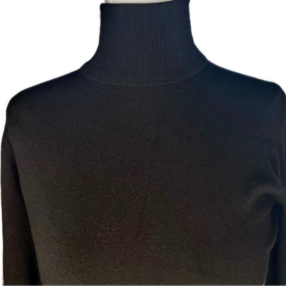 Zara Black Turtle Neck Sweater with Gold toned Buttons at the cuff Sz S - Picture 2 of 7